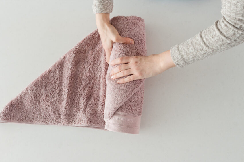 How to Roll Towels Like a Spa: Tips and Tricks for a Luxurious Bathroom Experience