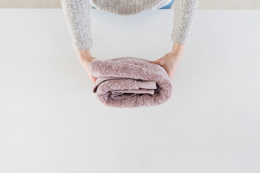 how to roll towels like a spa
